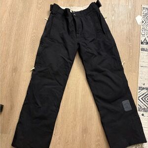 Women’s snowboarding pants
